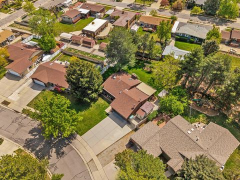 Tiny photo for 1498 E MOUNT MANOR CIR, Cottonwood Heights, UT 84121 (MLS # 2151690)