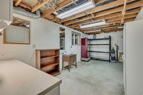 Tiny photo for 1498 E MOUNT MANOR CIR, Cottonwood Heights, UT 84121 (MLS # 2151690)