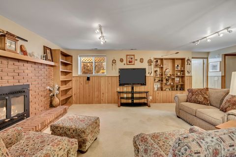 Tiny photo for 1498 E MOUNT MANOR CIR, Cottonwood Heights, UT 84121 (MLS # 2151690)