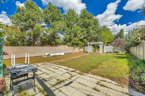 Tiny photo for 1498 E MOUNT MANOR CIR, Cottonwood Heights, UT 84121 (MLS # 2151690)