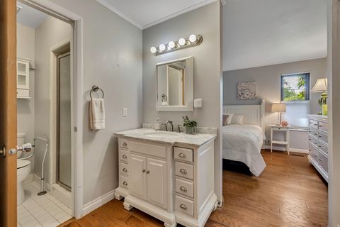 Tiny photo for 1498 E MOUNT MANOR CIR, Cottonwood Heights, UT 84121 (MLS # 2151690)