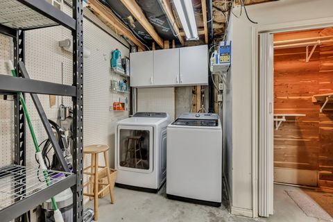 Tiny photo for 1498 E MOUNT MANOR CIR, Cottonwood Heights, UT 84121 (MLS # 2151690)