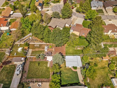 Tiny photo for 1498 E MOUNT MANOR CIR, Cottonwood Heights, UT 84121 (MLS # 2151690)