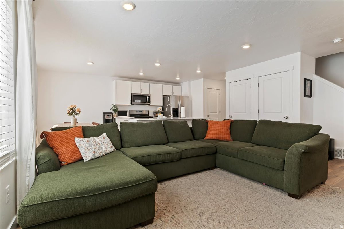 SUMMIT RIDGE - Residential