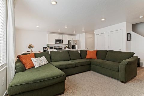 Tiny photo for 1195 W HIDDEN SPRING DR, Santaquin, UT 84655 (MLS # 2146282)