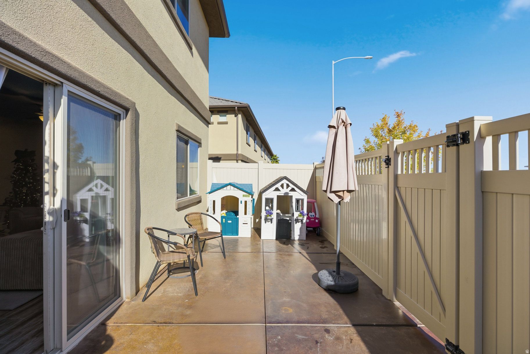 BLACKHAWK TOWNHOMES - Residential