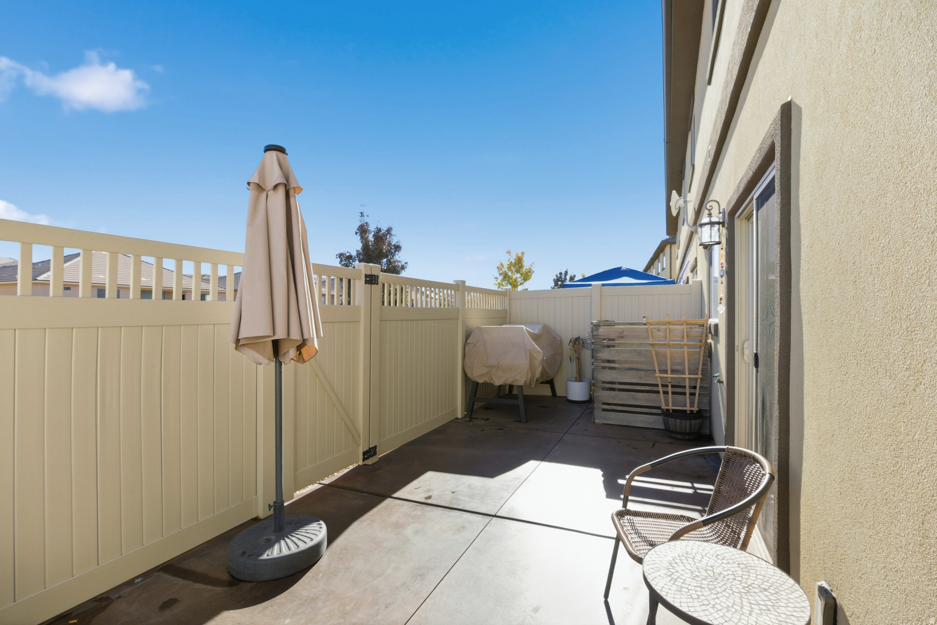 BLACKHAWK TOWNHOMES - Residential