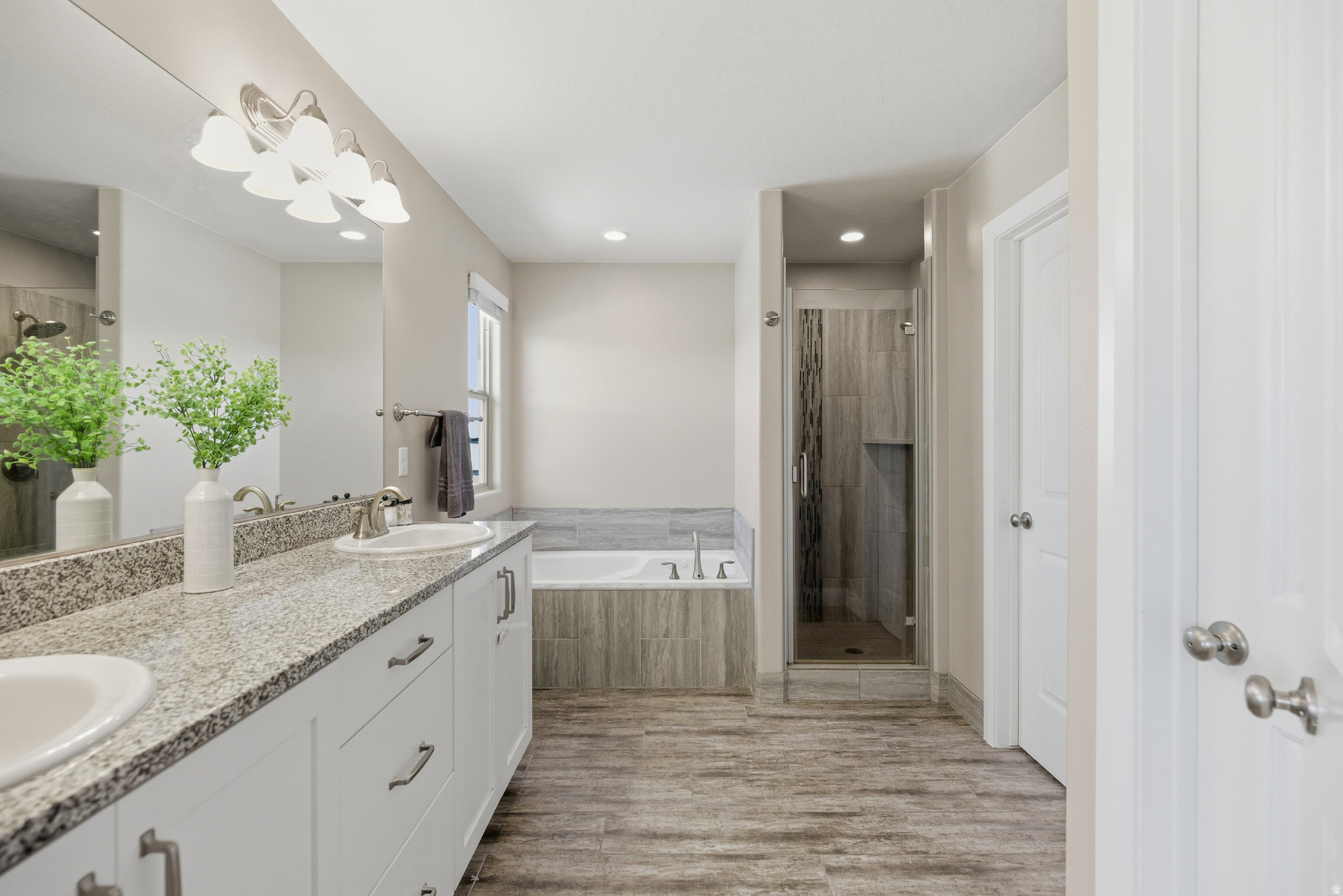 BLACKHAWK TOWNHOMES - Residential