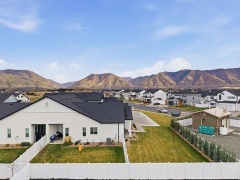Tiny photo for 515 N LEGEND WAY W #D, Mapleton, UT 84664 (MLS # 2123903)