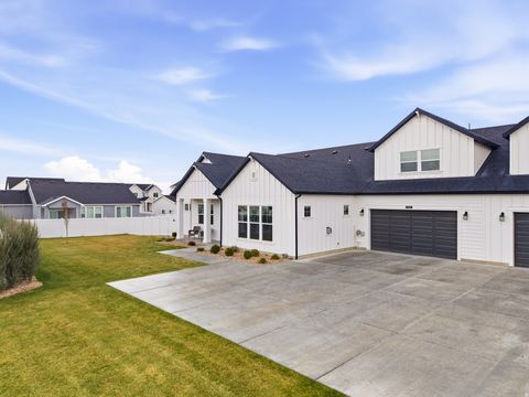 Tiny photo for 515 N LEGEND WAY W #D, Mapleton, UT 84664 (MLS # 2123903)