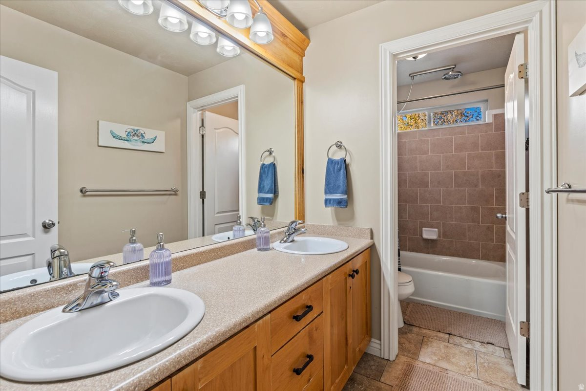 MIDAS CREEK ESTATES - Residential