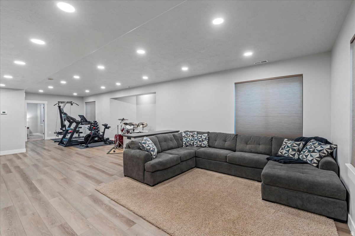 MIDAS CREEK ESTATES - Residential