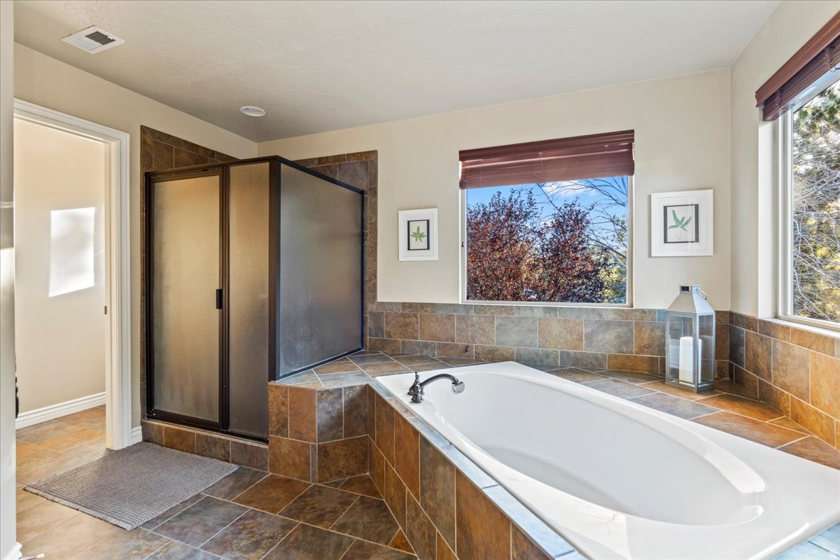 MIDAS CREEK ESTATES - Residential