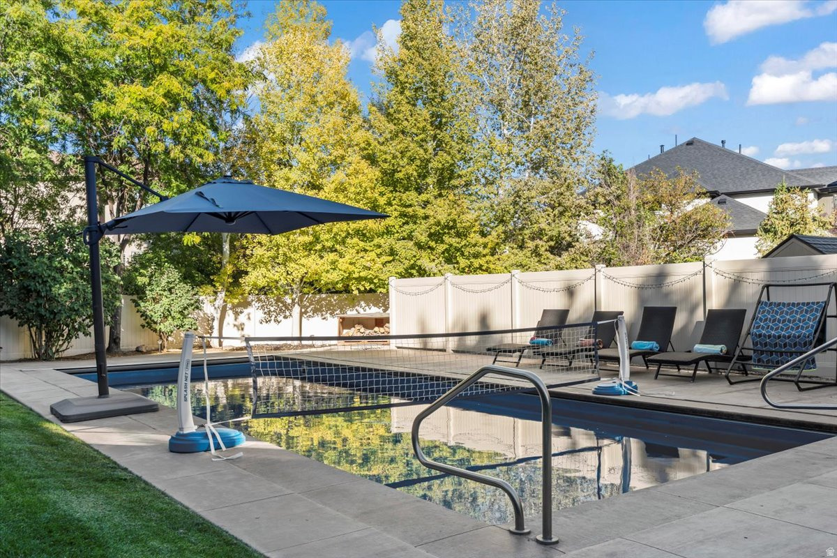 MIDAS CREEK ESTATES - Residential