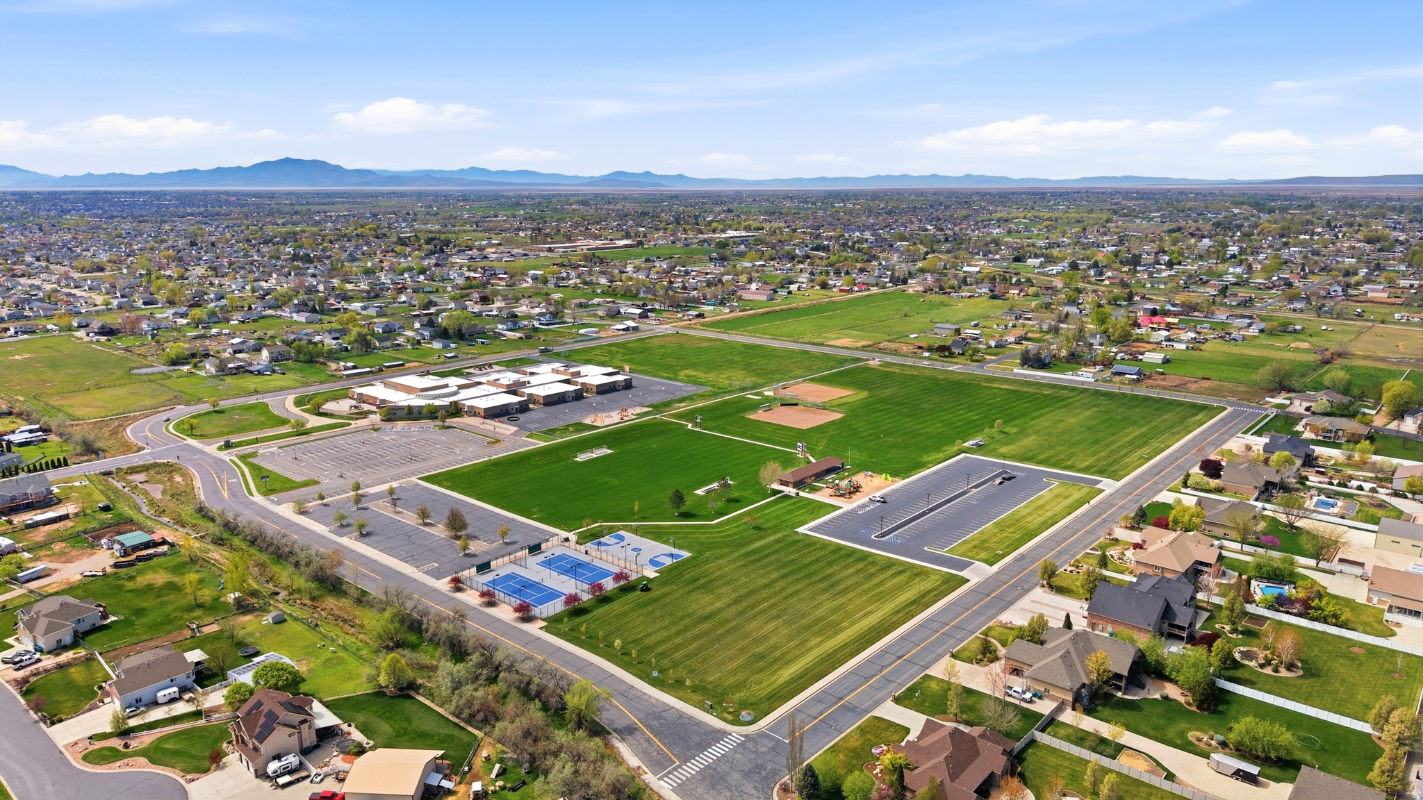 ROCKY MNT. MEADOWS - Residential