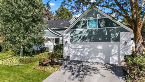 Photo of 8965 S QUAIL RUN DR E, Sandy, UT 84093 (MLS # 2149380)