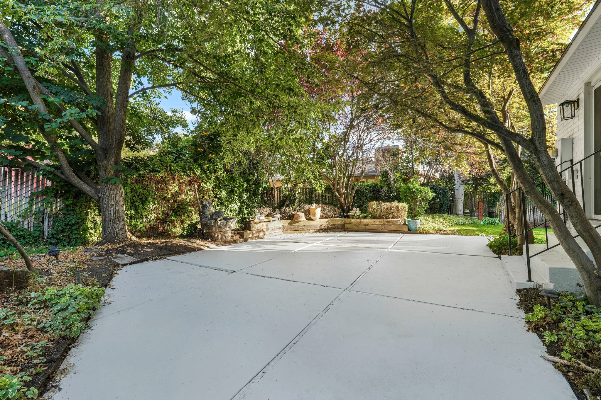 WILLOW CREEK HEIGHTS - Residential