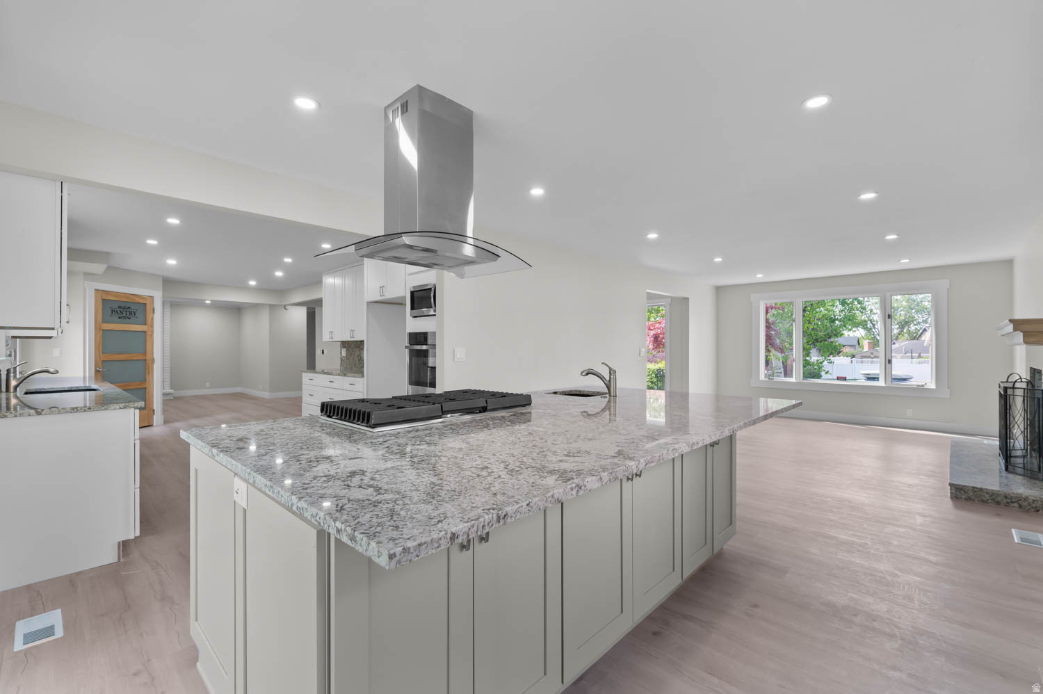 WILLOW CREEK HEIGHTS - Residential