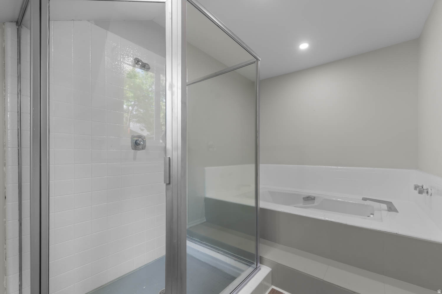 WILLOW CREEK HEIGHTS - Residential