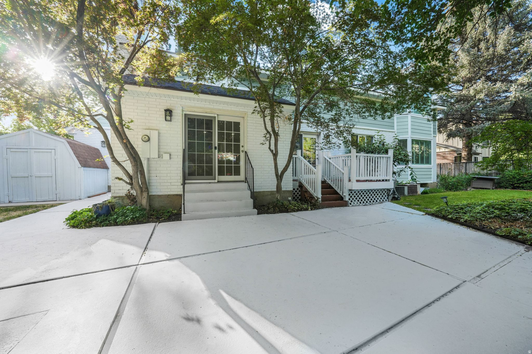 WILLOW CREEK HEIGHTS - Residential