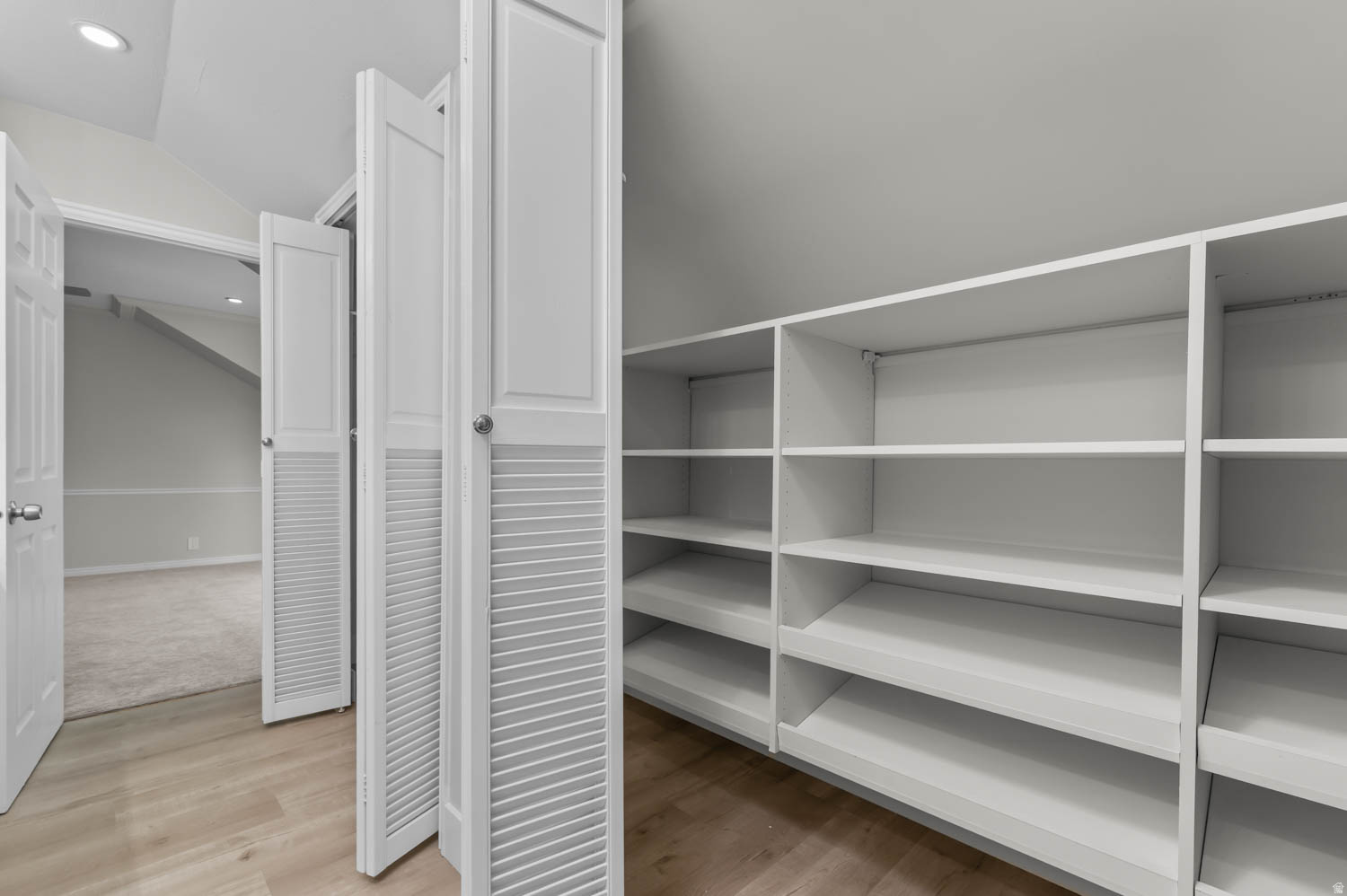 WILLOW CREEK HEIGHTS - Residential