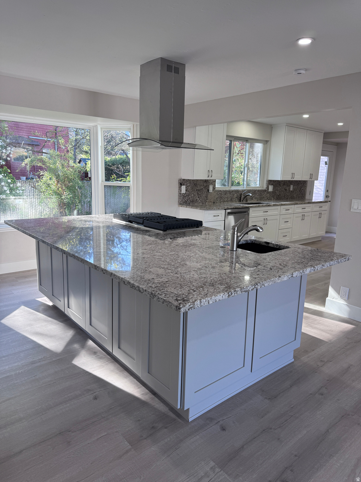 WILLOW CREEK HEIGHTS - Residential