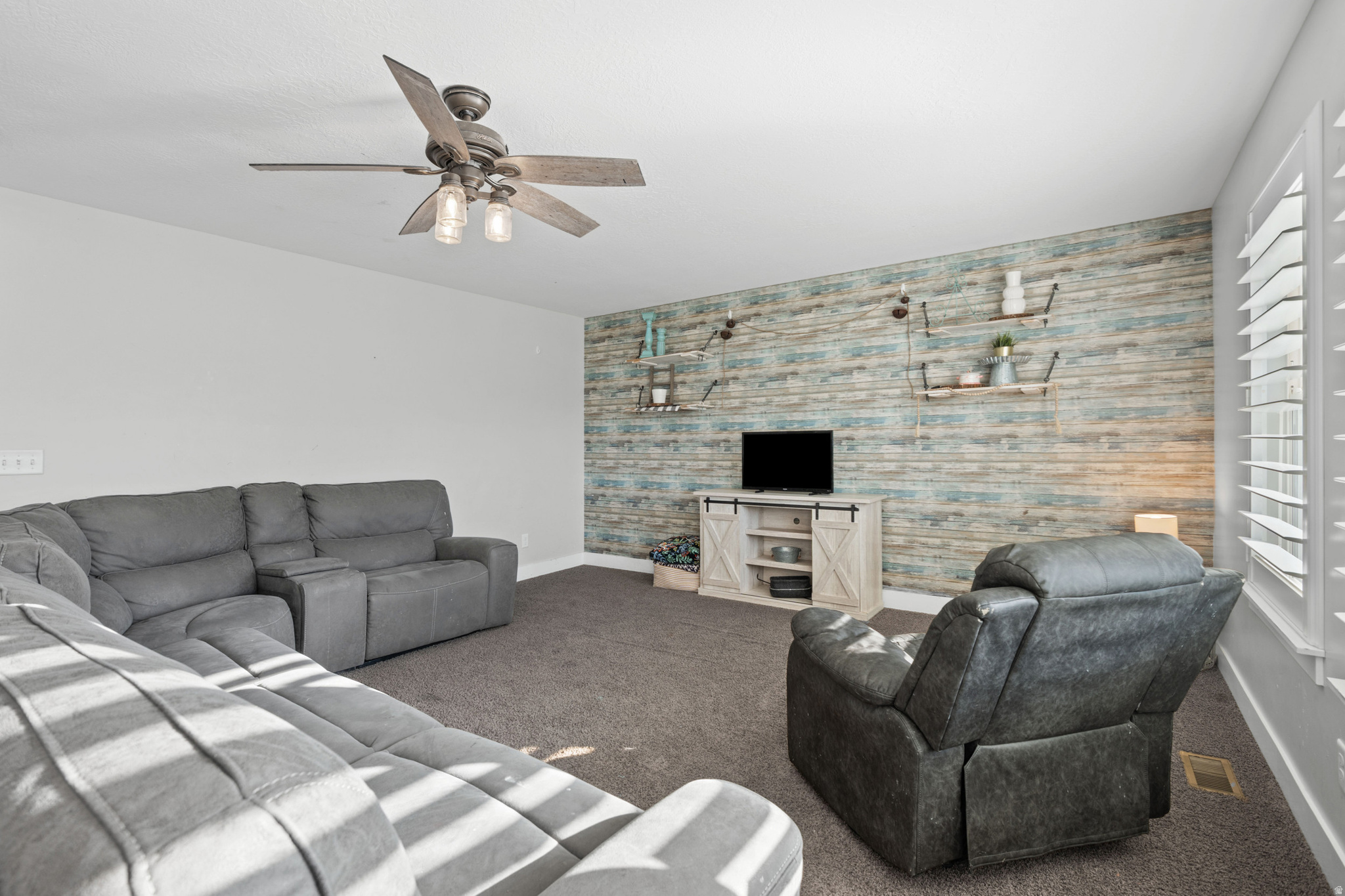 VALLEY VIEW RANCH - Residential