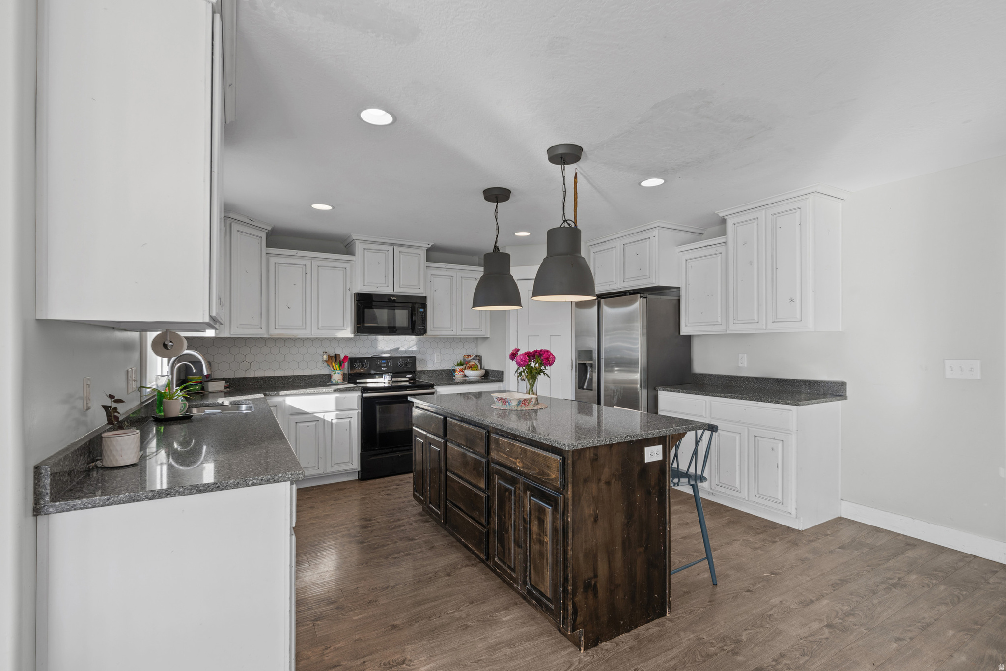 VALLEY VIEW RANCH - Residential