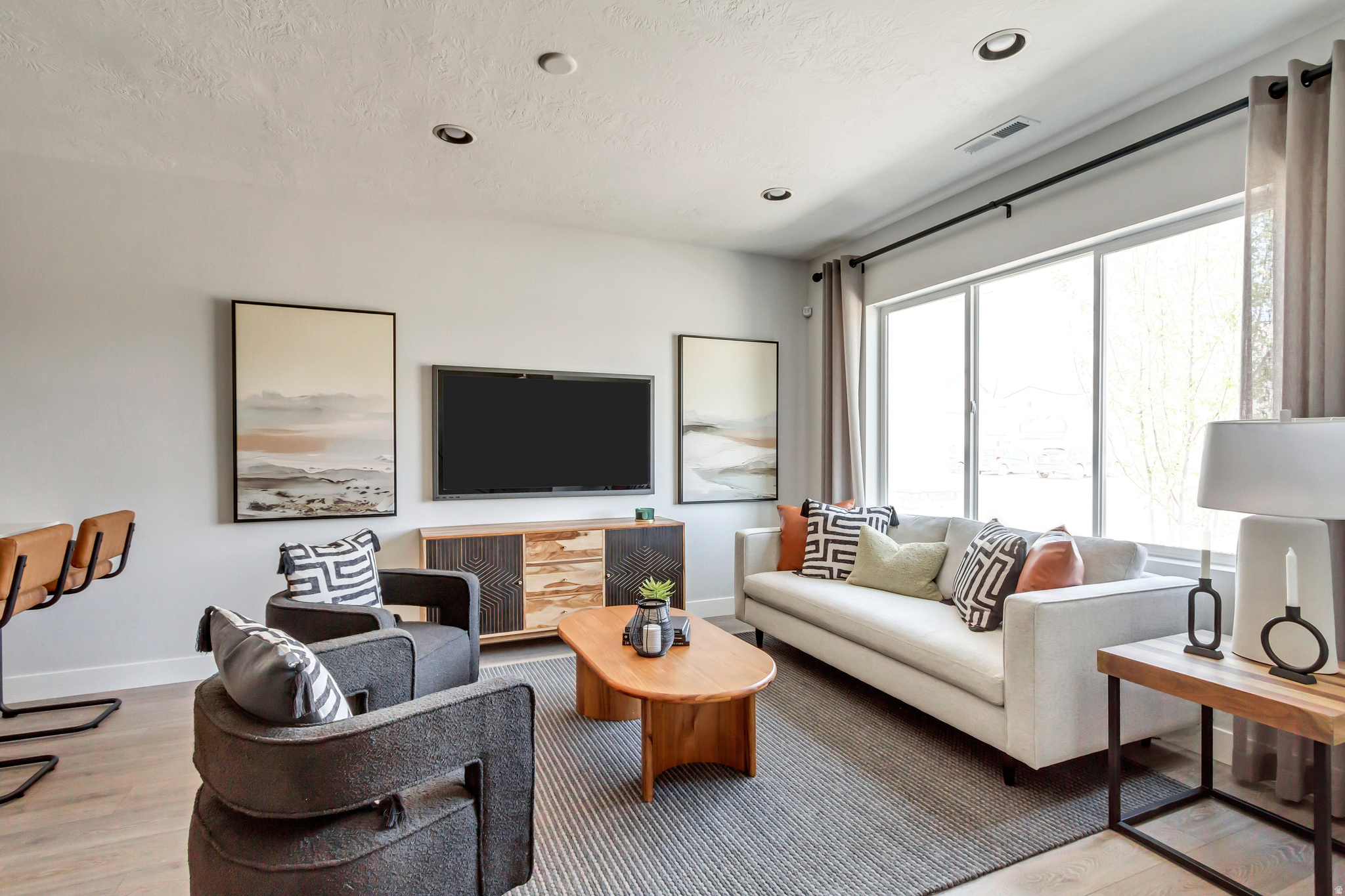 MEADOWBROOK - Residential