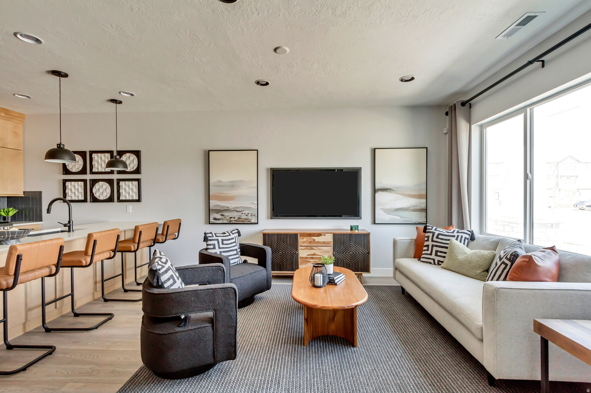 MEADOWBROOK - Residential