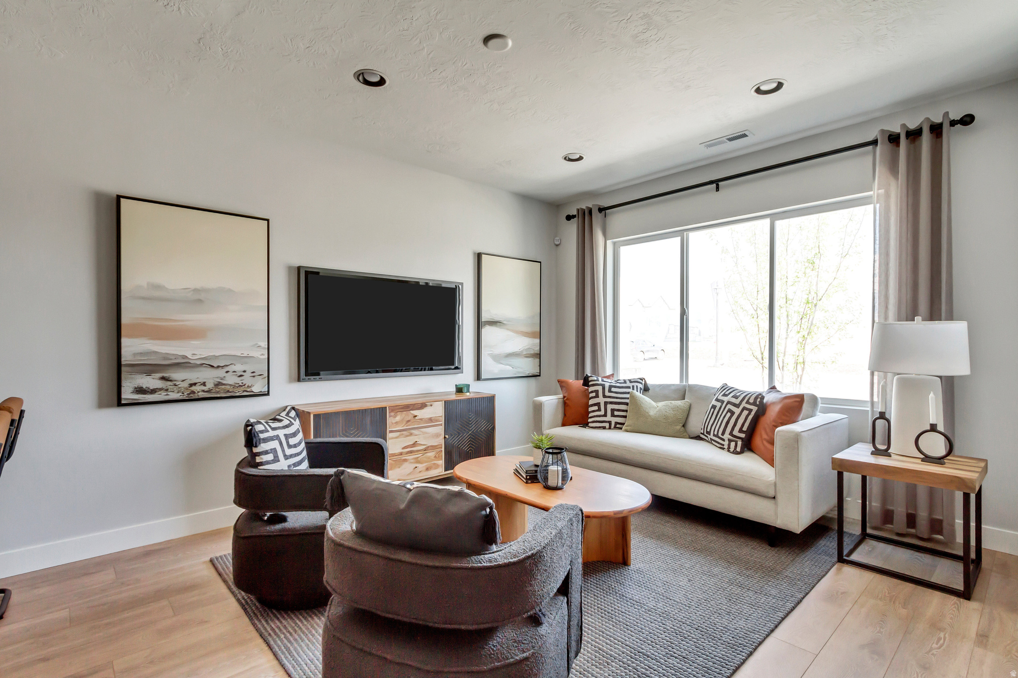 MEADOWBROOK - Residential