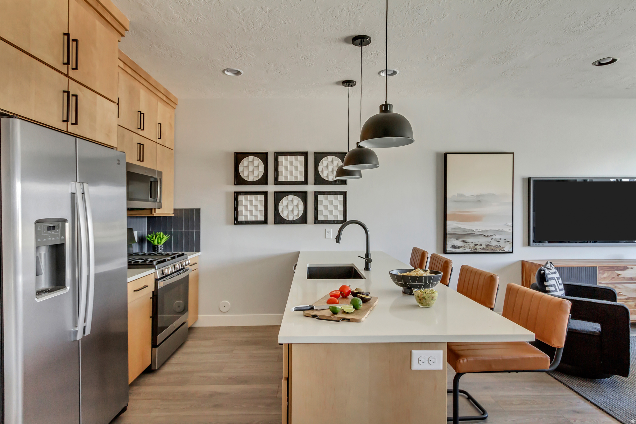 MEADOWBROOK - Residential