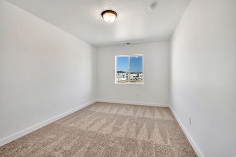 Tiny photo for 768 W 520 S #423, American Fork, UT 84003 (MLS # 2136128)