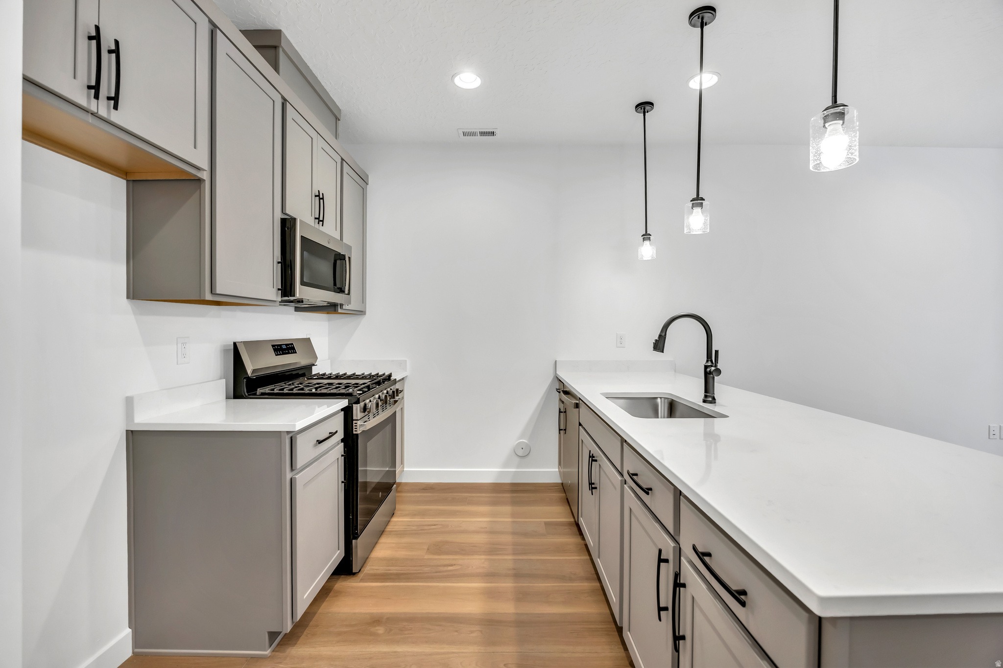 MEADOWBROOK - Residential