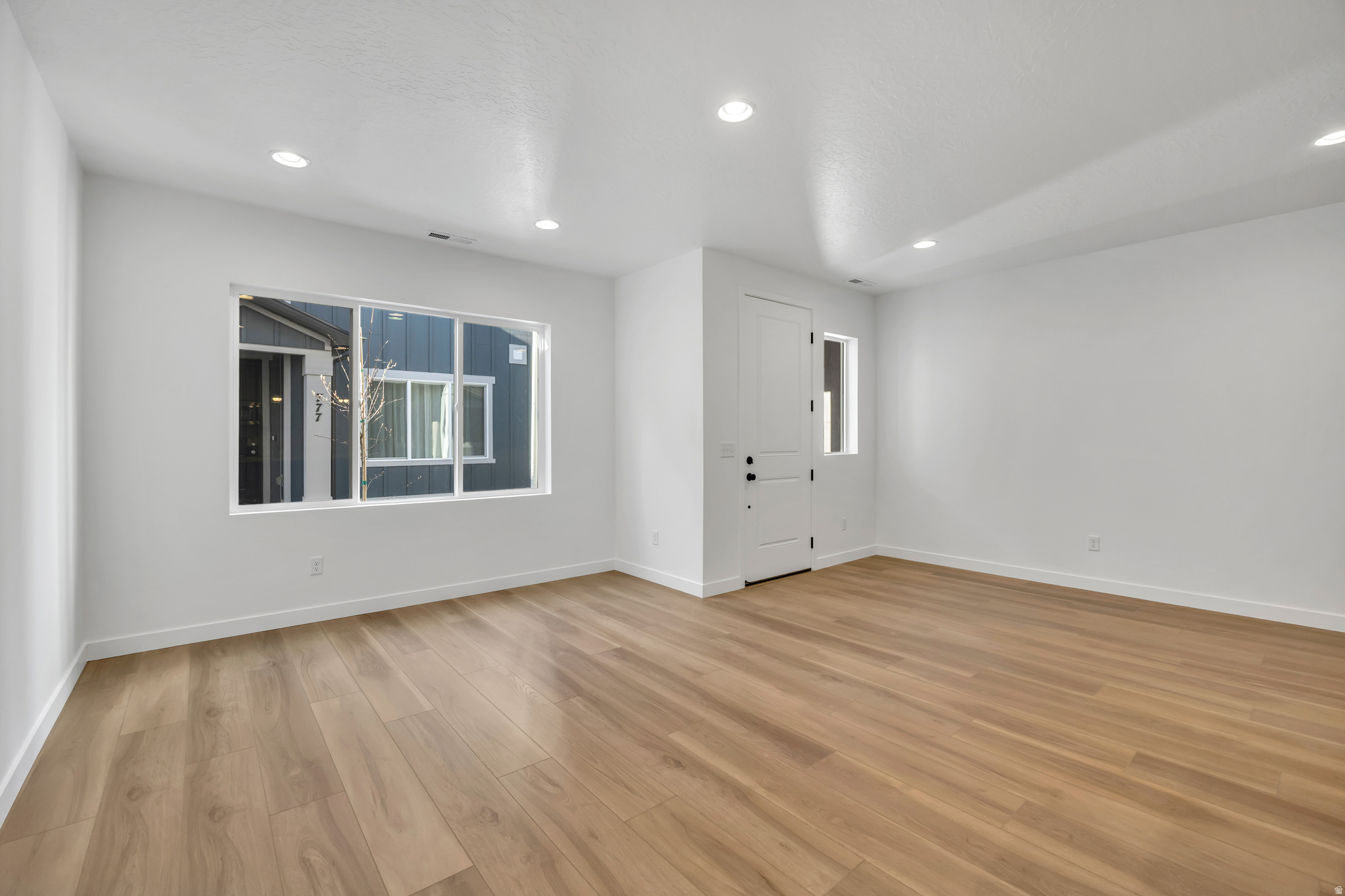 MEADOWBROOK - Residential