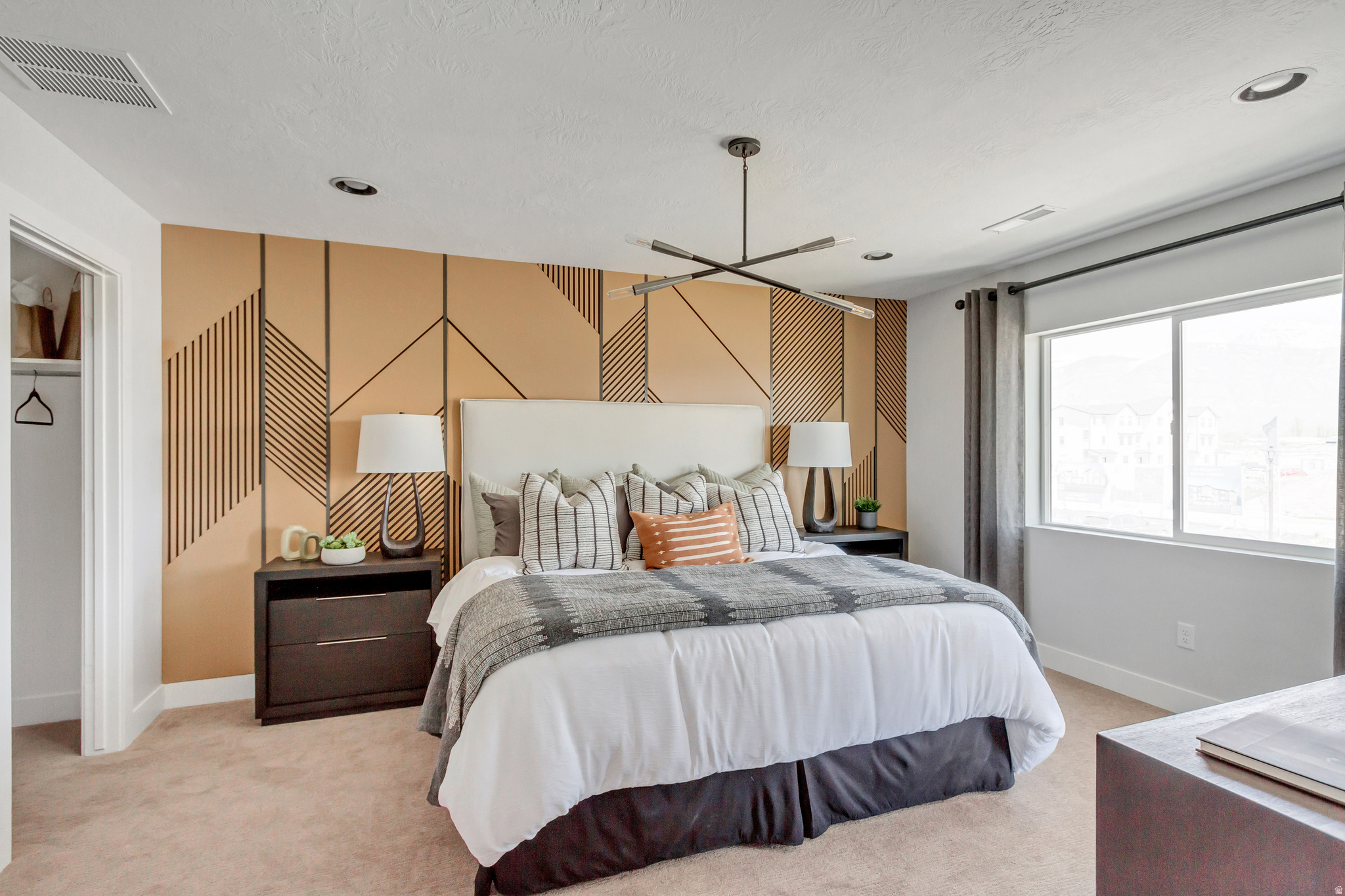 MEADOWBROOK - Residential