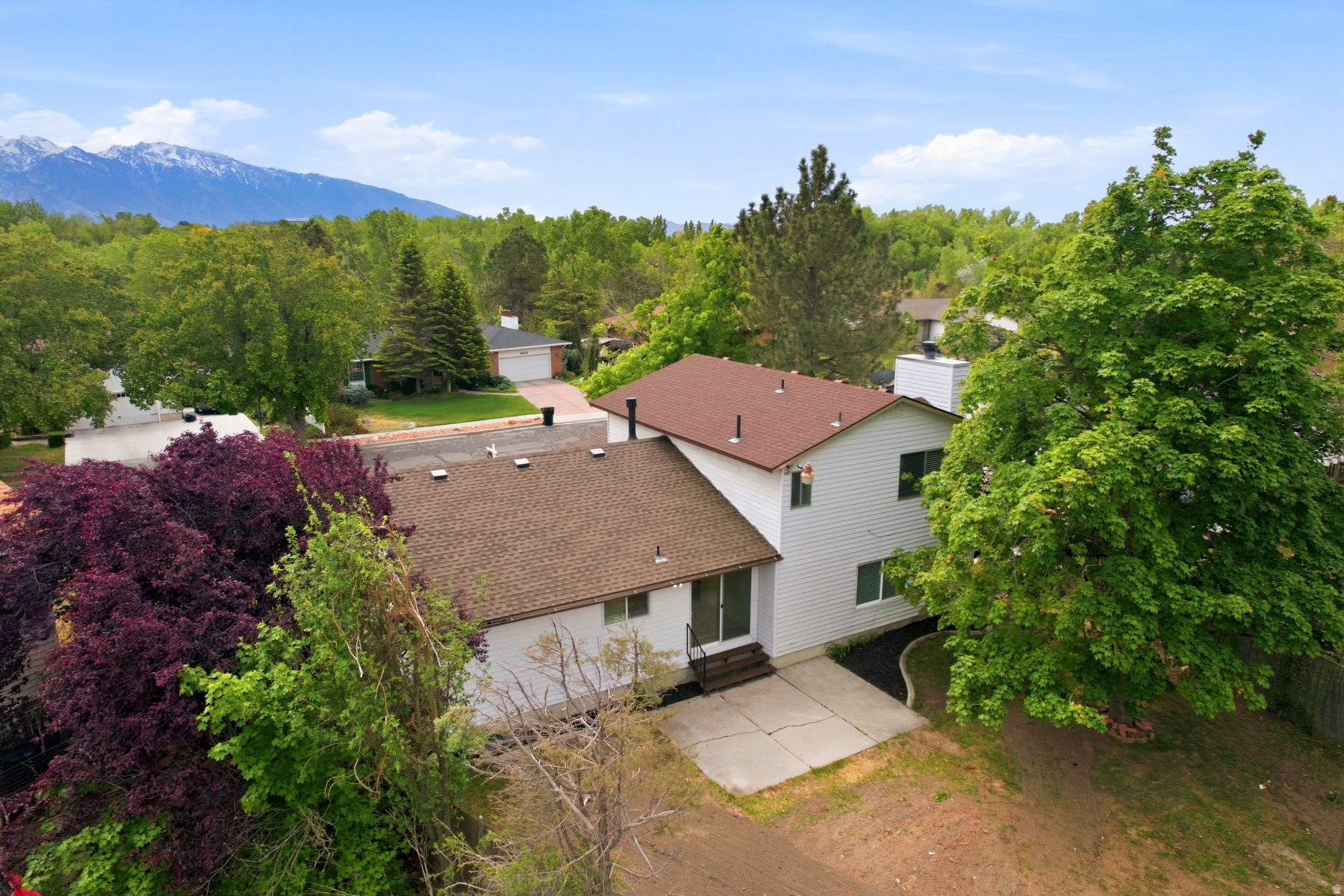 RIVER MEADOW - Residential