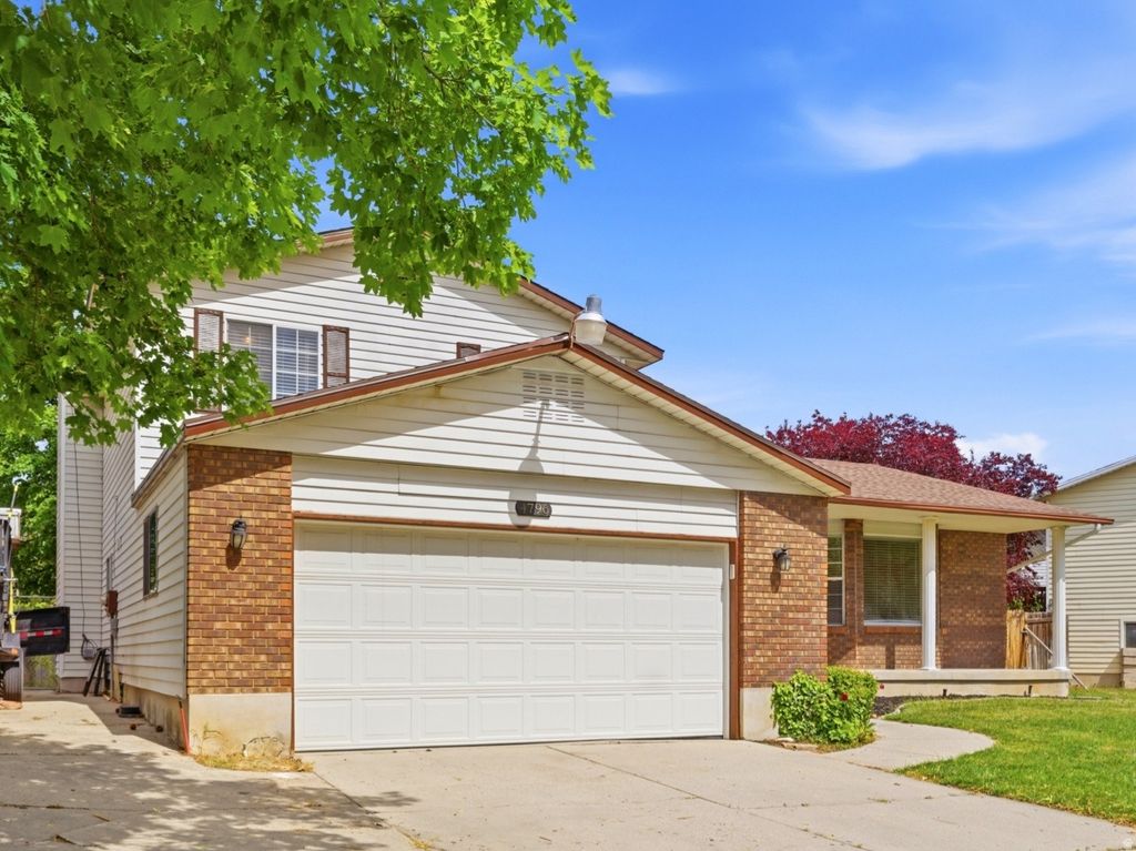 Photo of 4796 S RIVER MEADOW WAY, Taylorsville, UT 84123 (MLS # 2156695)