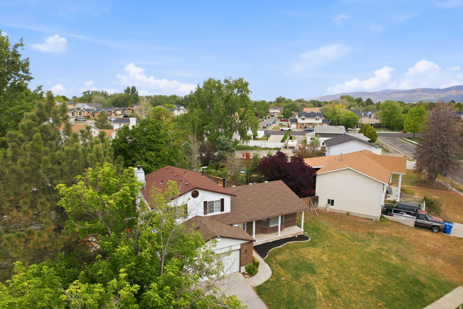 RIVER MEADOW - Residential
