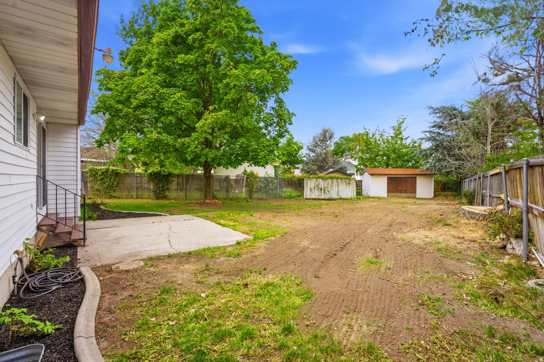RIVER MEADOW - Residential