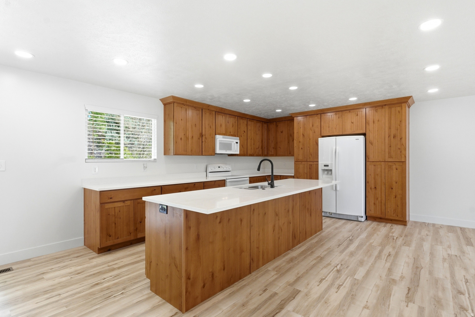 RIVER MEADOW - Residential
