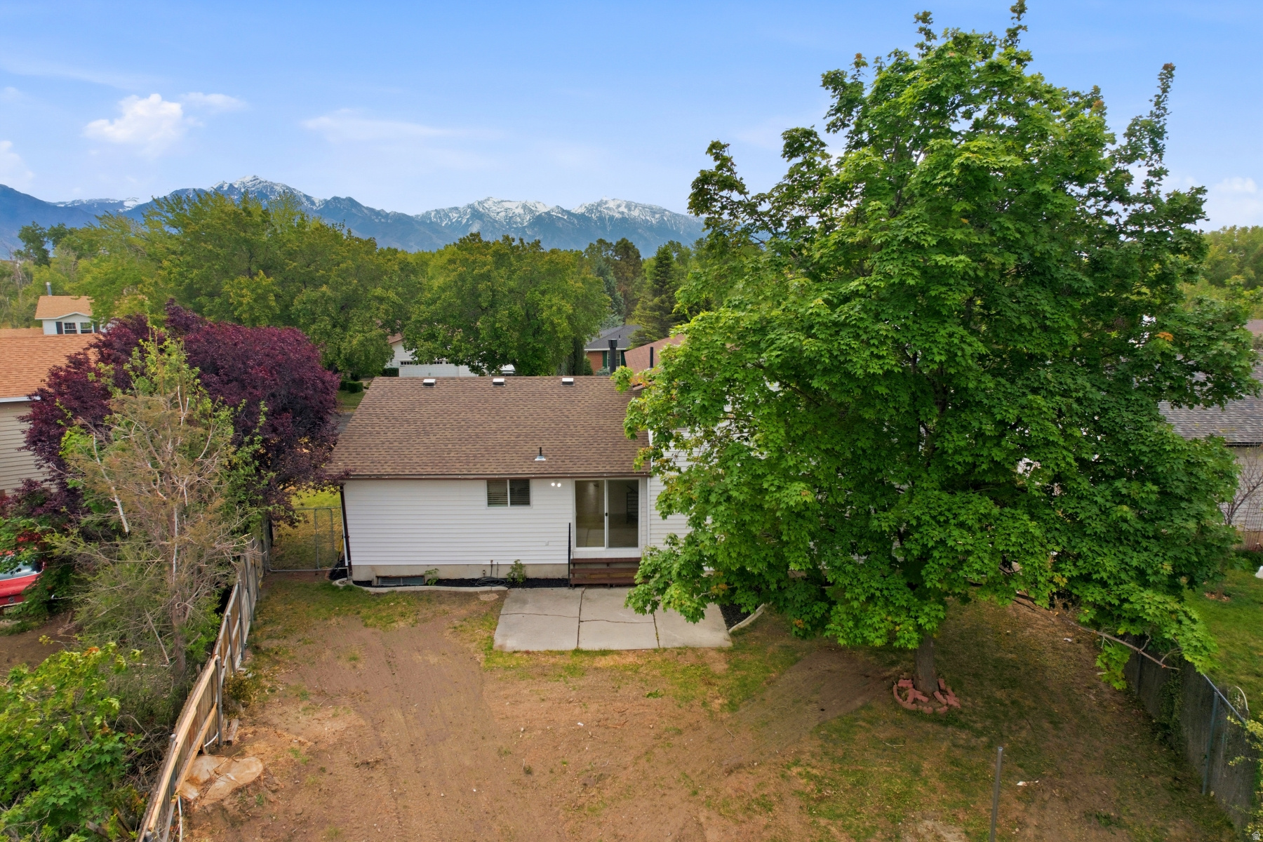RIVER MEADOW - Residential