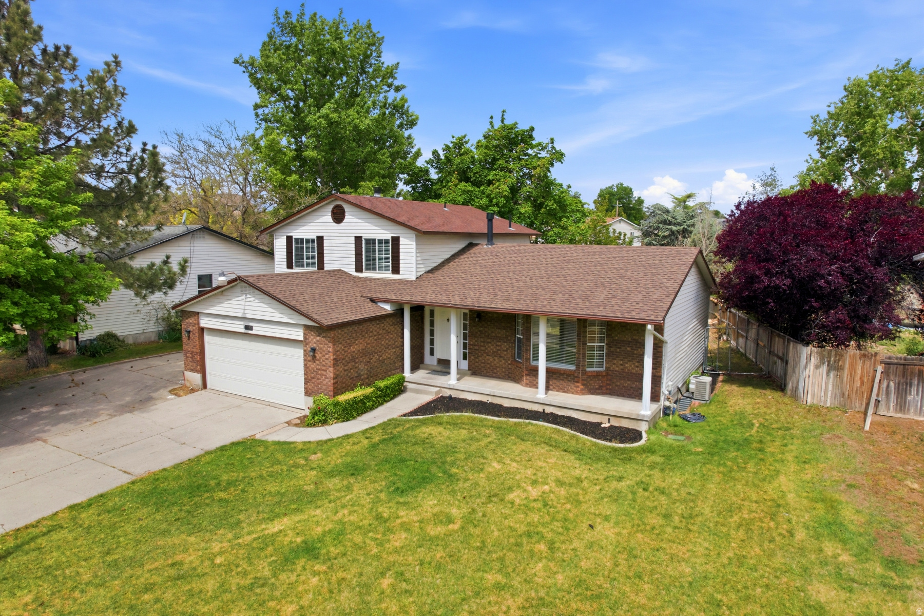 RIVER MEADOW - Residential