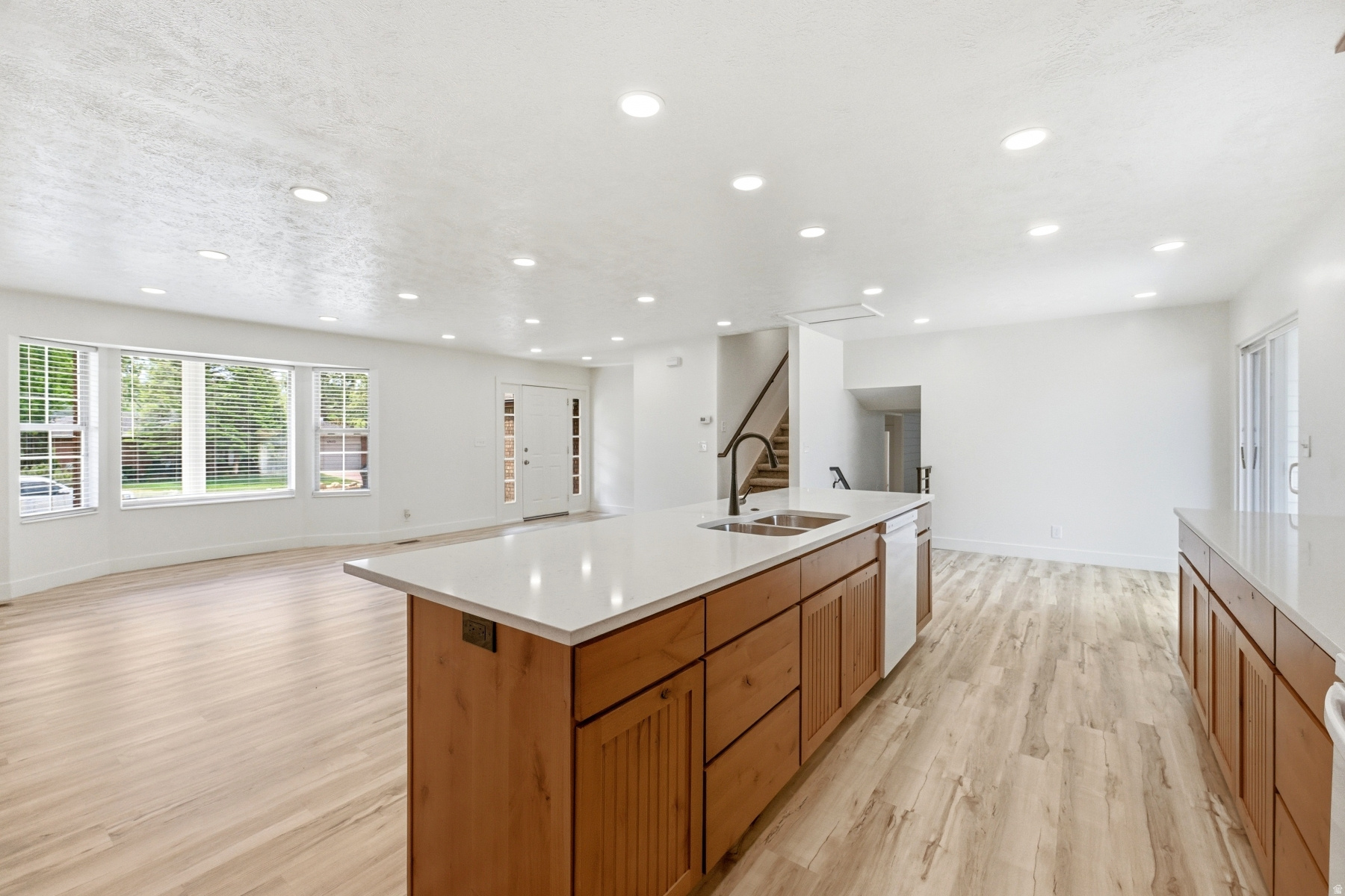 RIVER MEADOW - Residential