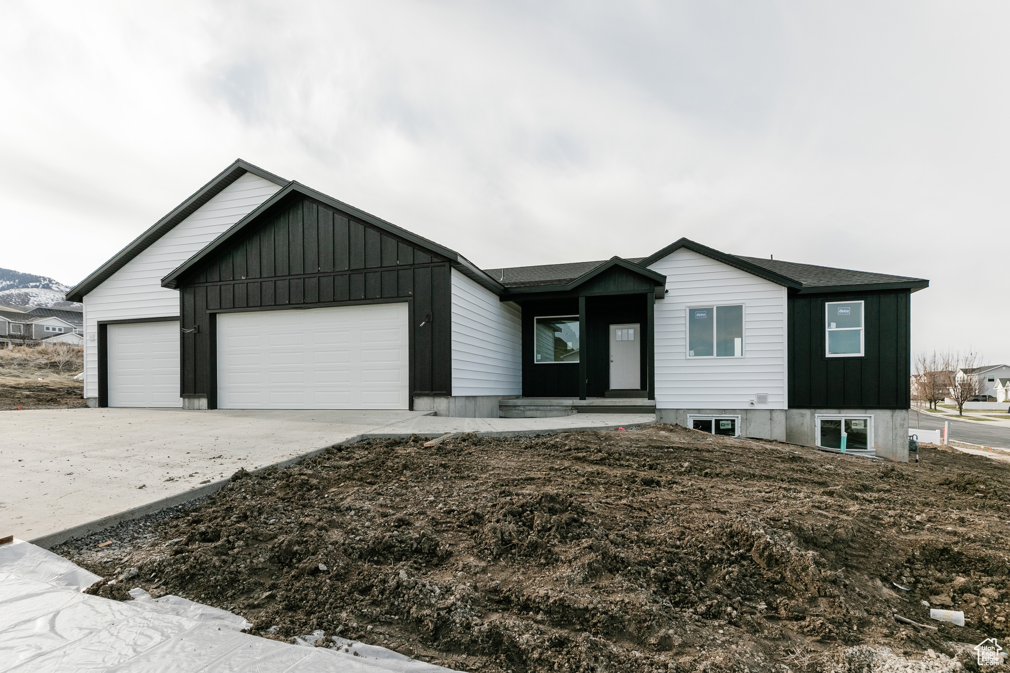 BIRCH CREEK MEADOWS - Residential
