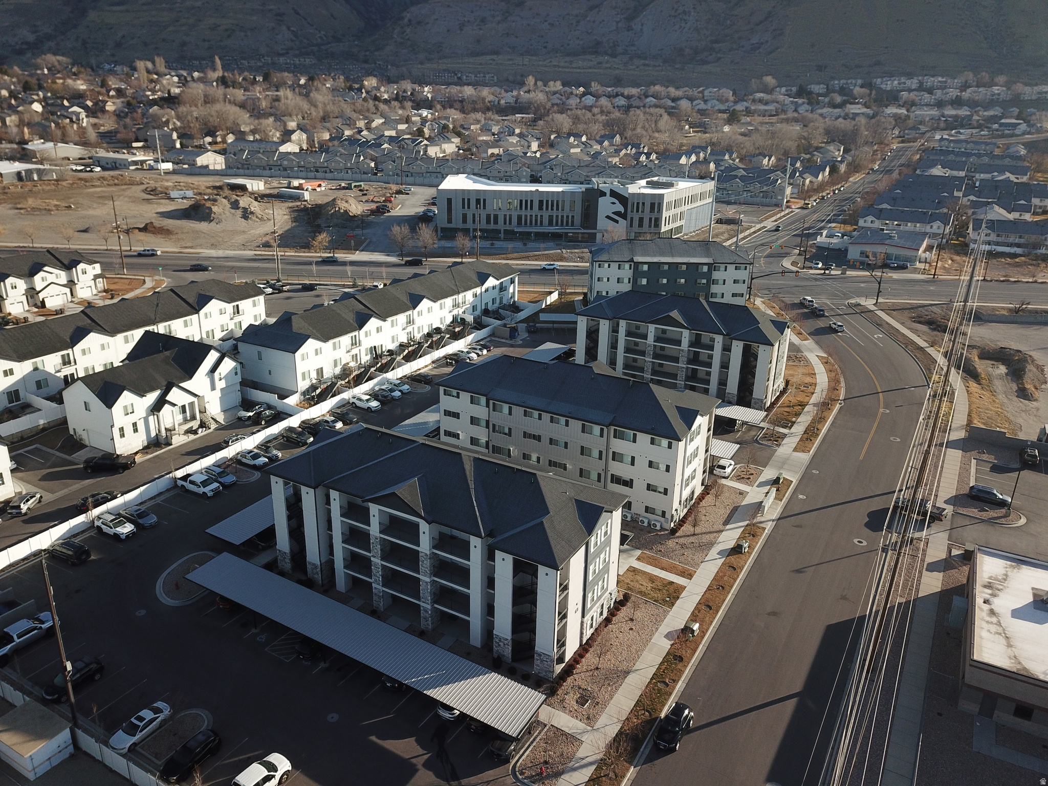 SPRING CREEK - Residential