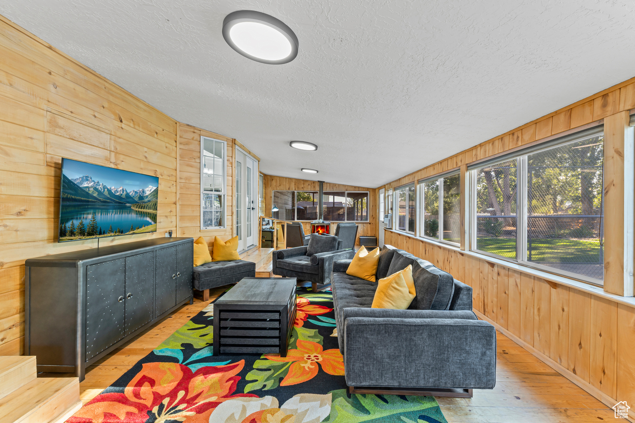 CASCADE MEADOWS - Residential