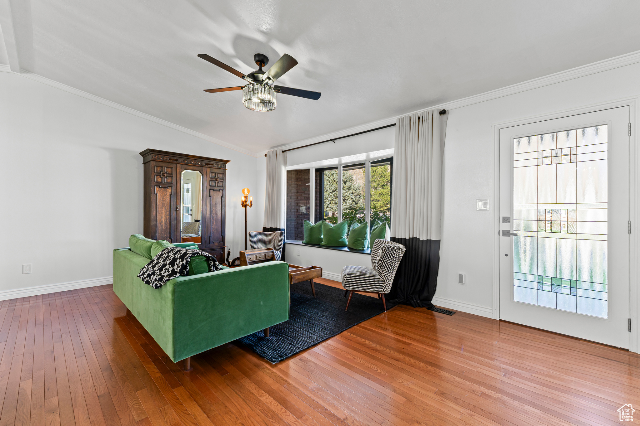 CASCADE MEADOWS - Residential
