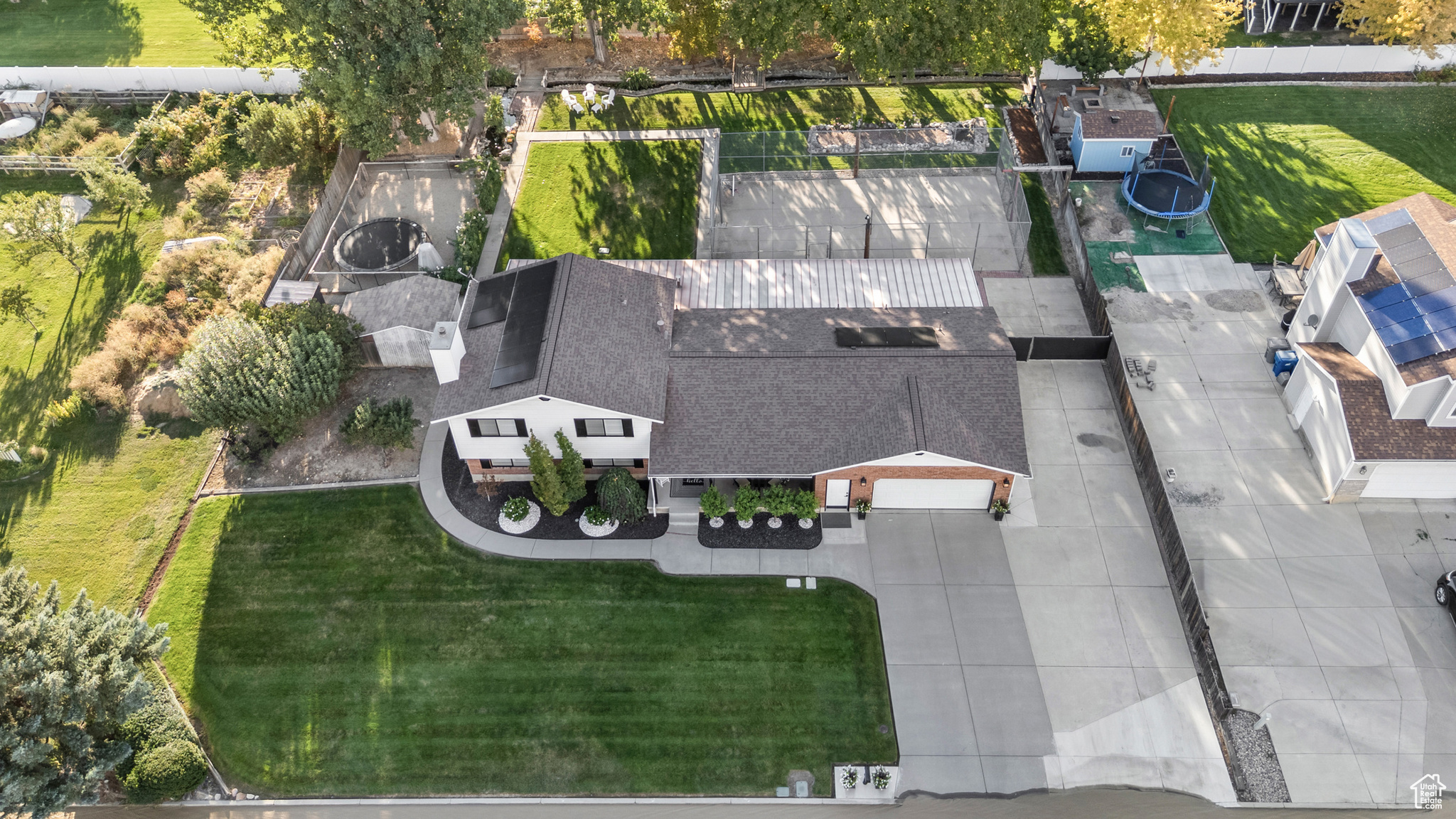 CASCADE MEADOWS - Residential