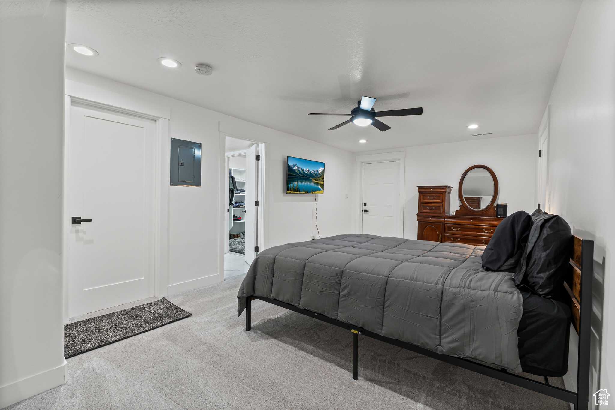 CASCADE MEADOWS - Residential